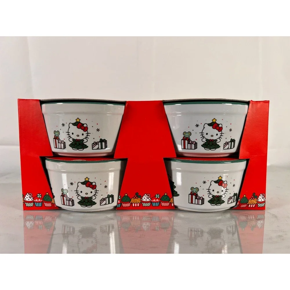 Set Of 4 Hello Kitty Ceramic RAMEKINS Souffle Dish CHRISTMAS TREE Holiday‎ NEW